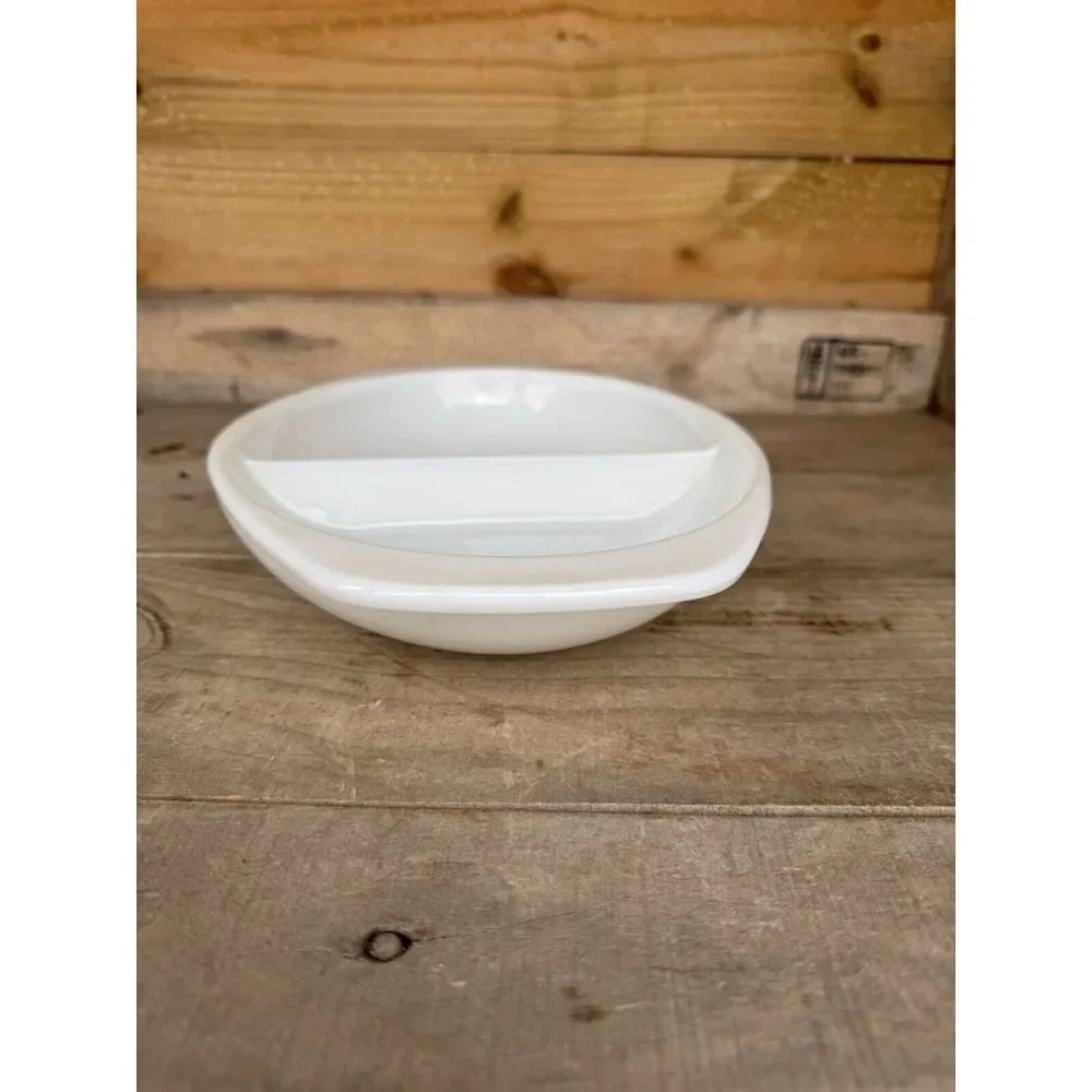 Vintage White Pyrex 1‎ 1/2 Qt Milk Glass Divided Casserole Dish 1.5 Quart 1083